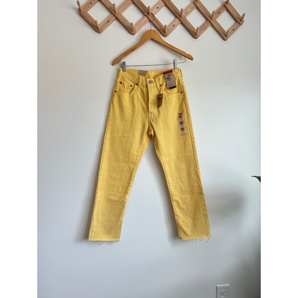 Levi’s 501 Crop Jean Size 25